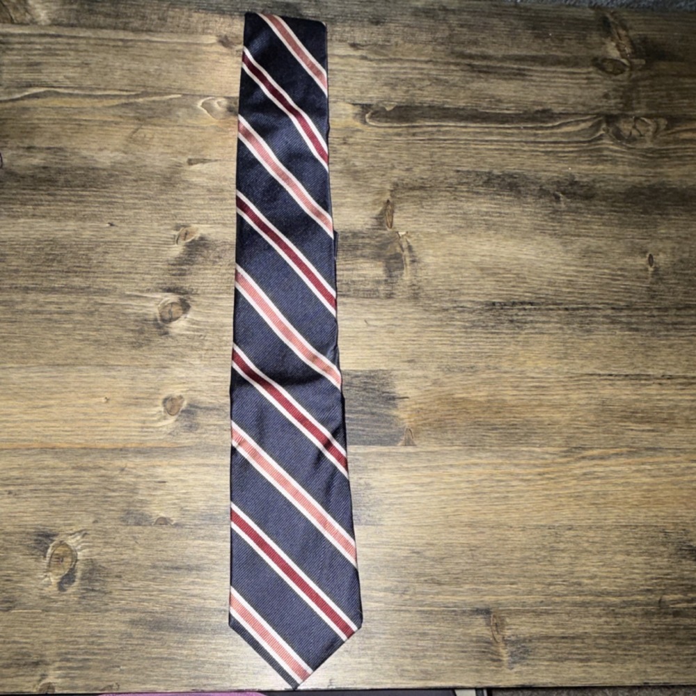 Vintage Levy's Nashville by Reis of New Haven Striped Men's Tie